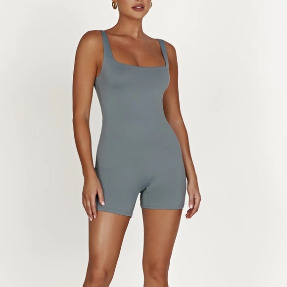 Meshki Seamless Romper - Picture 8 of 8